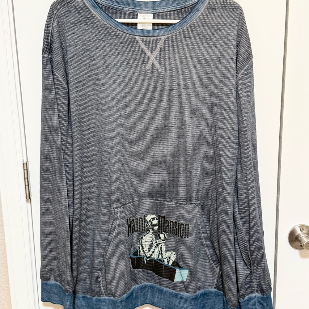 Disney Exclusive Haunted Mansion long sleeve top XL